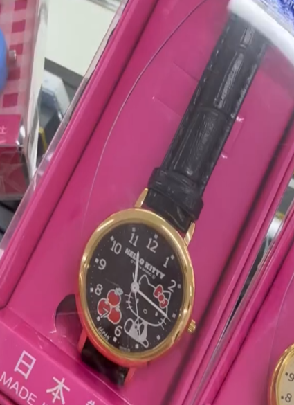 Hello kitty watch
